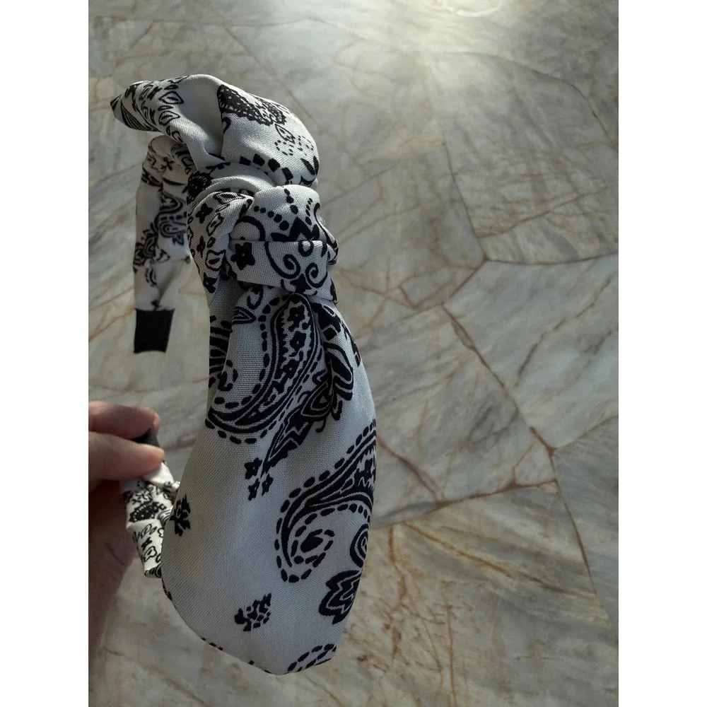Black White Paisley Bandana Knotted Headband Retro Rockabilly Hair Accessory